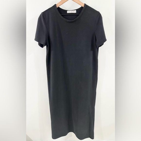 Cut Loose Short Sleeve Midi T-Shirt Dress Black Size Medium - Picture 3 of 5